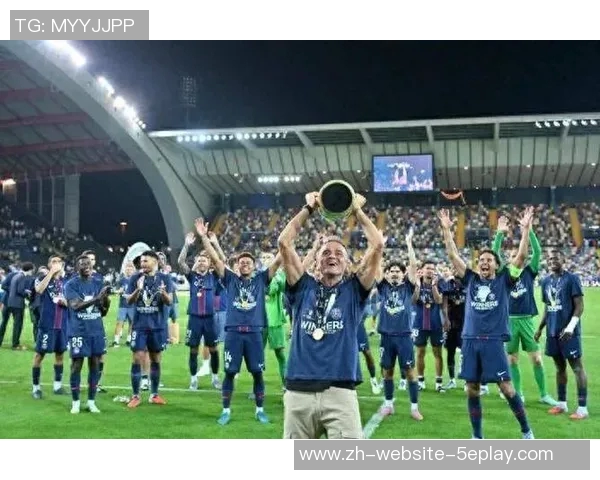 欧冠赛季激战正酣豪门球队争夺荣耀巅峰之战即将开启